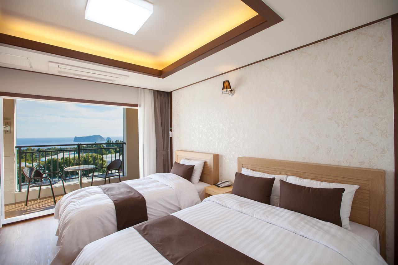Fellisia Hotel Seogwipo Exterior photo