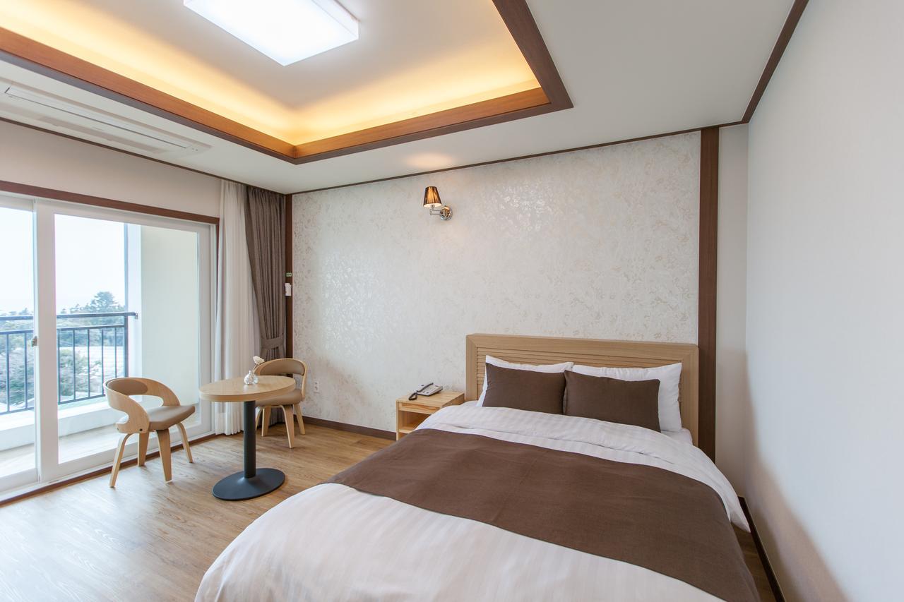 Fellisia Hotel Seogwipo Exterior photo